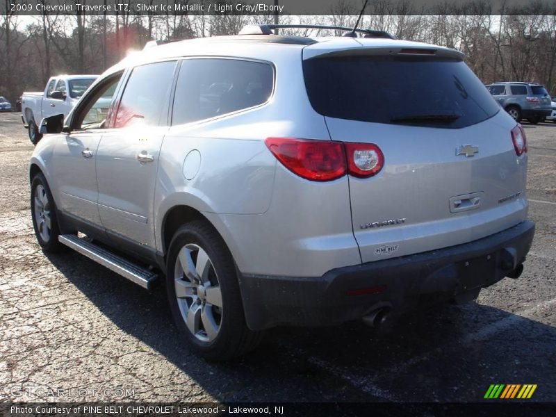 Silver Ice Metallic / Light Gray/Ebony 2009 Chevrolet Traverse LTZ