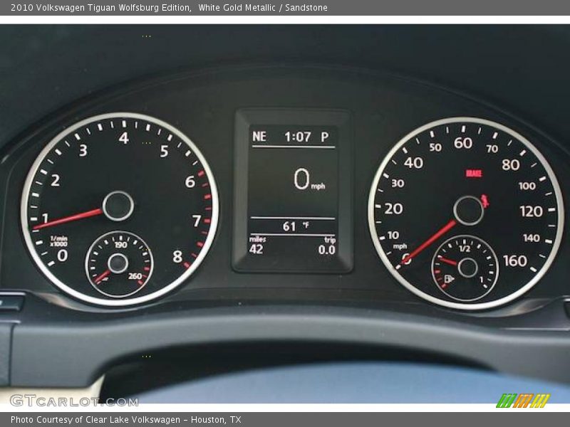 White Gold Metallic / Sandstone 2010 Volkswagen Tiguan Wolfsburg Edition