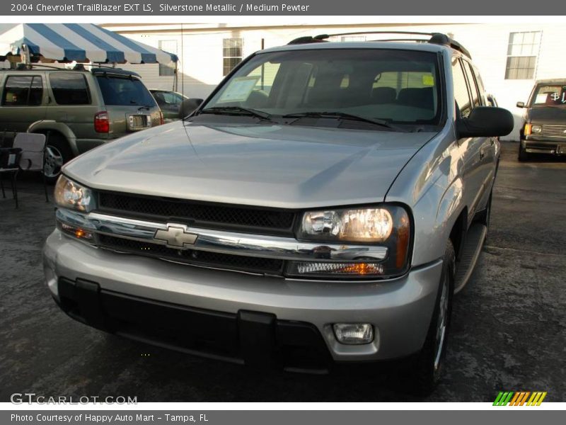 Silverstone Metallic / Medium Pewter 2004 Chevrolet TrailBlazer EXT LS
