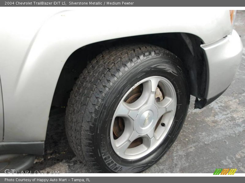 Silverstone Metallic / Medium Pewter 2004 Chevrolet TrailBlazer EXT LS