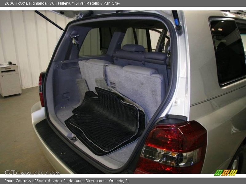 Millenium Silver Metallic / Ash Gray 2006 Toyota Highlander V6