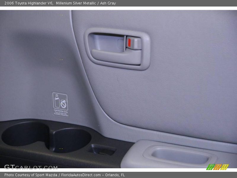 Millenium Silver Metallic / Ash Gray 2006 Toyota Highlander V6