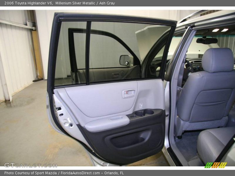 Millenium Silver Metallic / Ash Gray 2006 Toyota Highlander V6