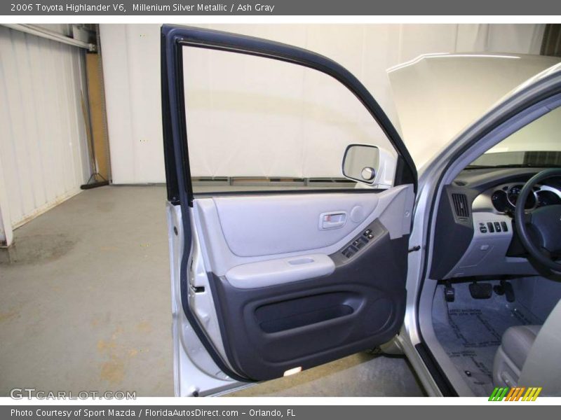Millenium Silver Metallic / Ash Gray 2006 Toyota Highlander V6