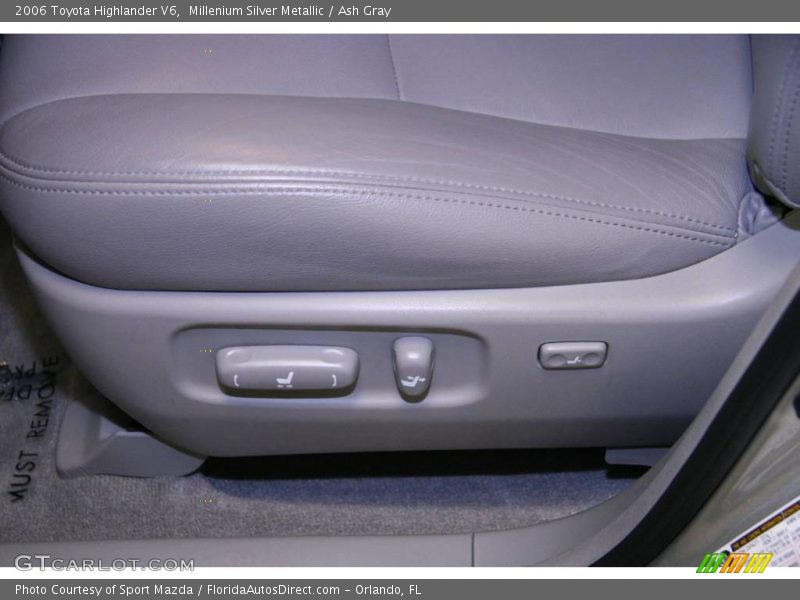 Millenium Silver Metallic / Ash Gray 2006 Toyota Highlander V6