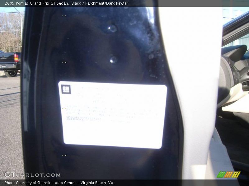 Black / Parchment/Dark Pewter 2005 Pontiac Grand Prix GT Sedan
