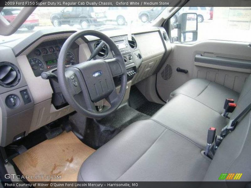 Oxford White / Medium Stone 2009 Ford F350 Super Duty XL Regular Cab Dually Chassis