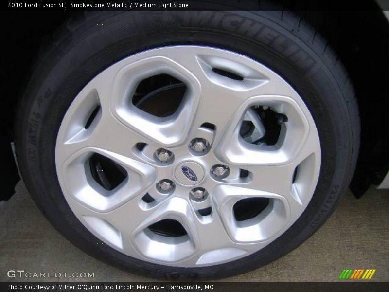 Smokestone Metallic / Medium Light Stone 2010 Ford Fusion SE