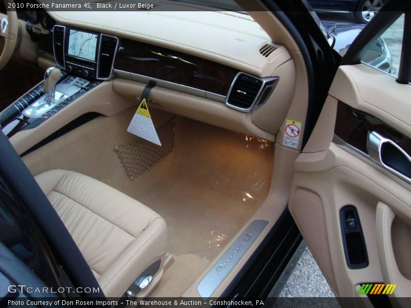 Black / Luxor Beige 2010 Porsche Panamera 4S