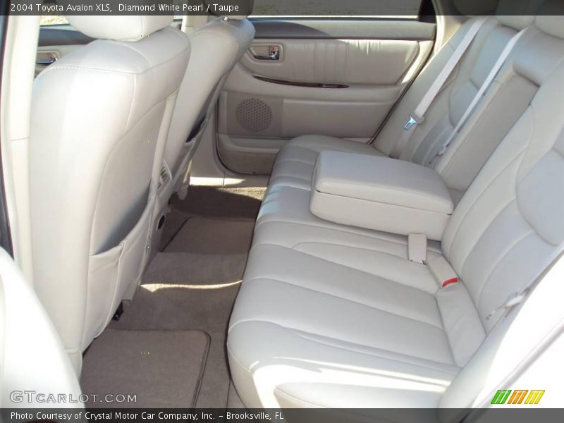 Diamond White Pearl / Taupe 2004 Toyota Avalon XLS