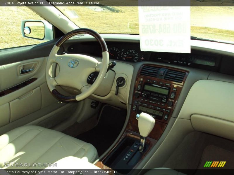 Diamond White Pearl / Taupe 2004 Toyota Avalon XLS