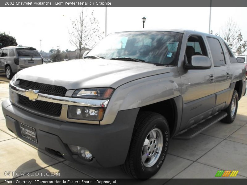 Light Pewter Metallic / Graphite 2002 Chevrolet Avalanche