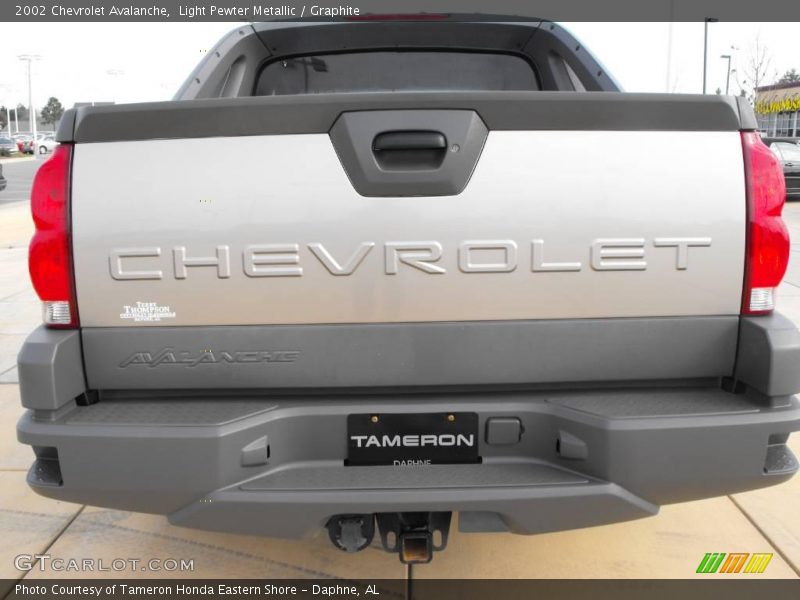 Light Pewter Metallic / Graphite 2002 Chevrolet Avalanche