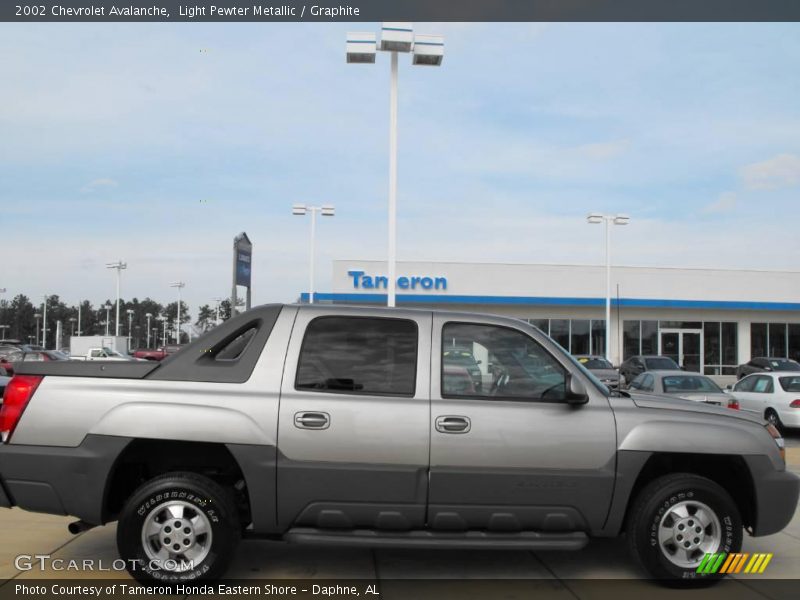 Light Pewter Metallic / Graphite 2002 Chevrolet Avalanche