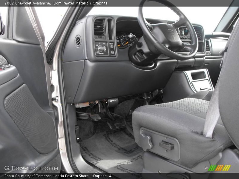 Light Pewter Metallic / Graphite 2002 Chevrolet Avalanche