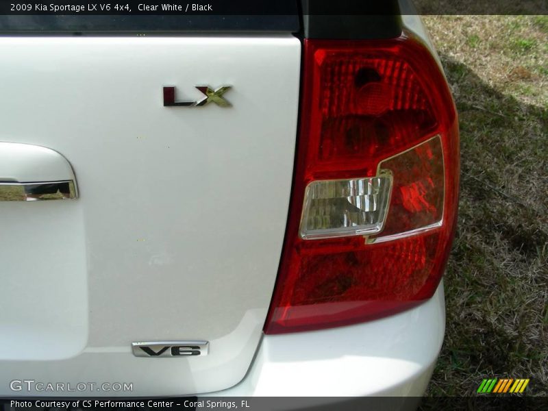 Clear White / Black 2009 Kia Sportage LX V6 4x4