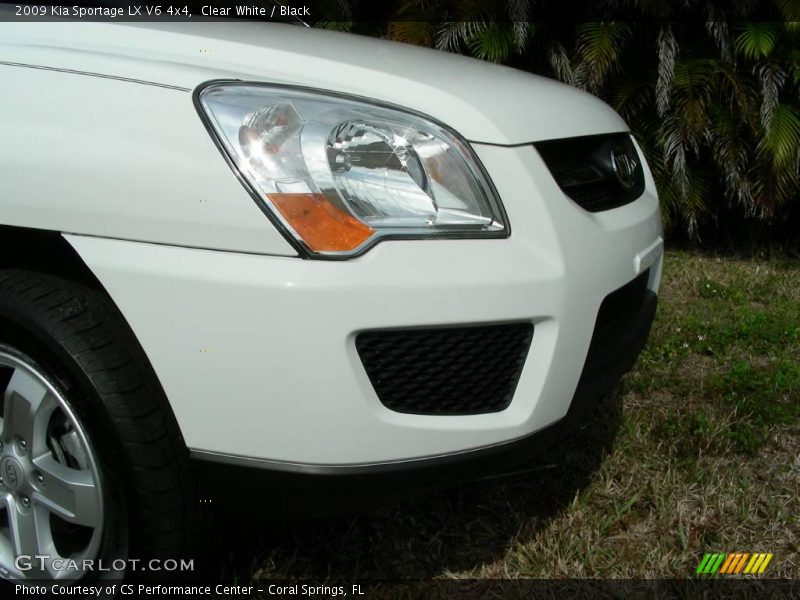 Clear White / Black 2009 Kia Sportage LX V6 4x4