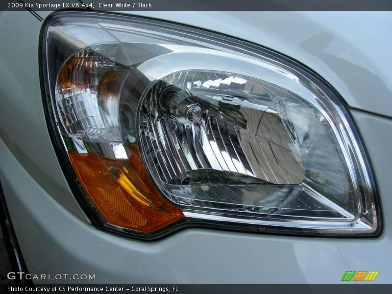 Clear White / Black 2009 Kia Sportage LX V6 4x4
