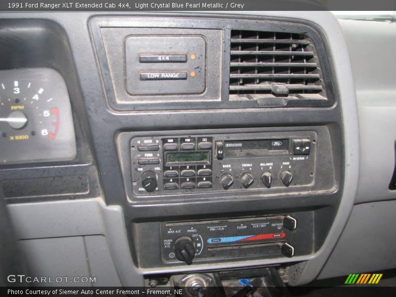 Light Crystal Blue Pearl Metallic / Grey 1991 Ford Ranger XLT Extended Cab 4x4