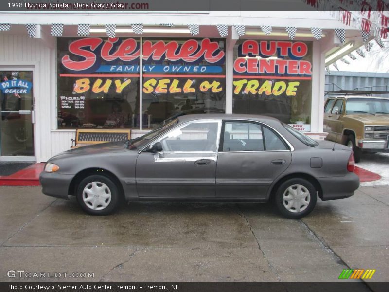 Stone Gray / Gray 1998 Hyundai Sonata