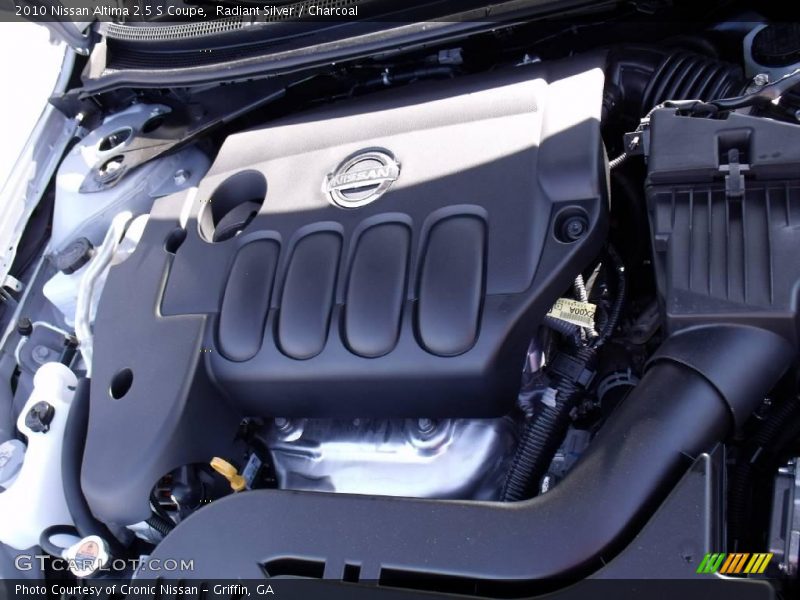 Radiant Silver / Charcoal 2010 Nissan Altima 2.5 S Coupe