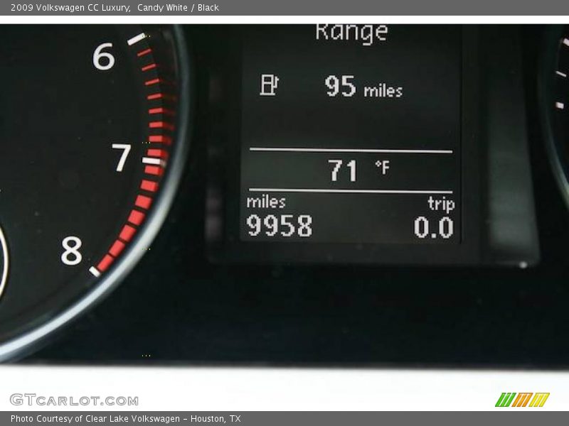 Candy White / Black 2009 Volkswagen CC Luxury