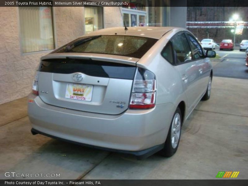 Millenium Silver Metallic / Gray/Burgundy 2005 Toyota Prius Hybrid