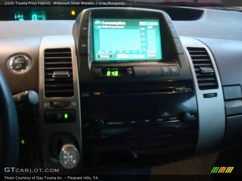 Millenium Silver Metallic / Gray/Burgundy 2005 Toyota Prius Hybrid