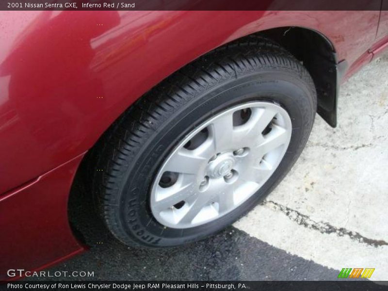 Inferno Red / Sand 2001 Nissan Sentra GXE