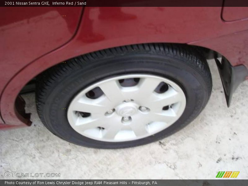 Inferno Red / Sand 2001 Nissan Sentra GXE