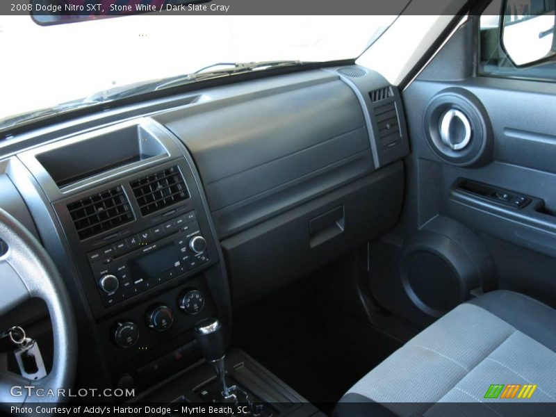 Stone White / Dark Slate Gray 2008 Dodge Nitro SXT
