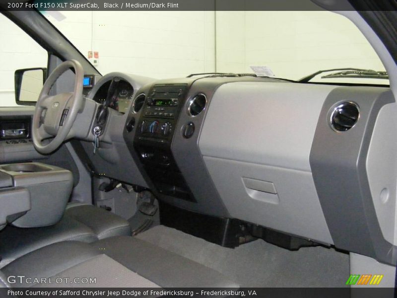 Black / Medium/Dark Flint 2007 Ford F150 XLT SuperCab