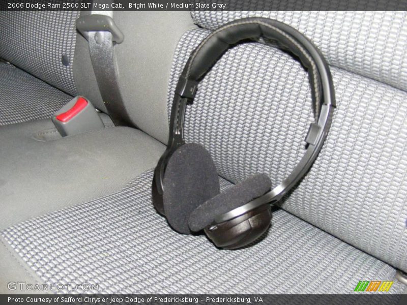 Bright White / Medium Slate Gray 2006 Dodge Ram 2500 SLT Mega Cab