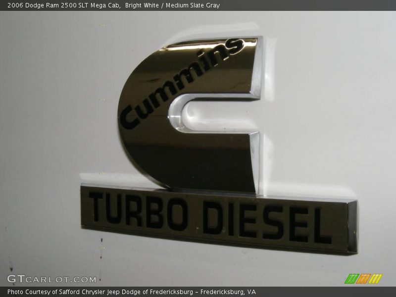 Bright White / Medium Slate Gray 2006 Dodge Ram 2500 SLT Mega Cab