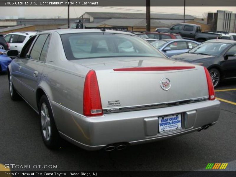 Light Platinum Metallic / Cashmere 2006 Cadillac DTS