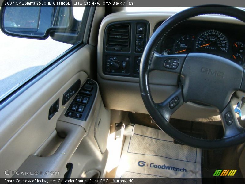 Onyx Black / Tan 2007 GMC Sierra 2500HD Classic SLT Crew Cab 4x4