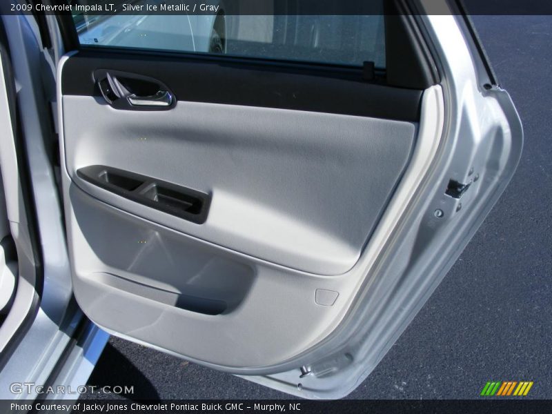Silver Ice Metallic / Gray 2009 Chevrolet Impala LT
