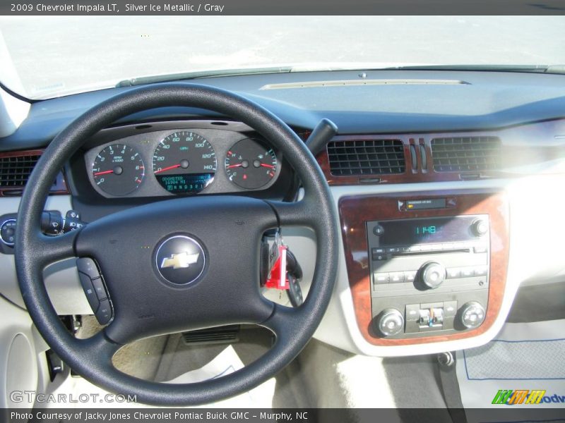 Silver Ice Metallic / Gray 2009 Chevrolet Impala LT