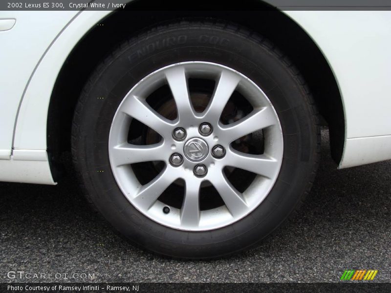 Crystal White / Ivory 2002 Lexus ES 300