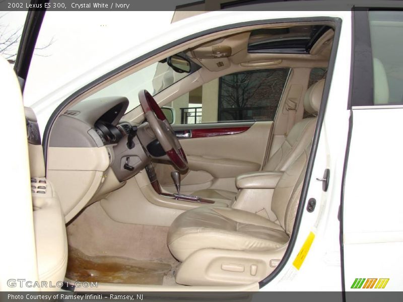 Crystal White / Ivory 2002 Lexus ES 300