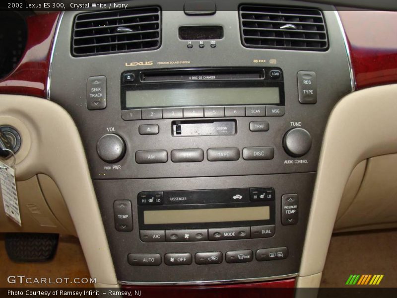 Crystal White / Ivory 2002 Lexus ES 300