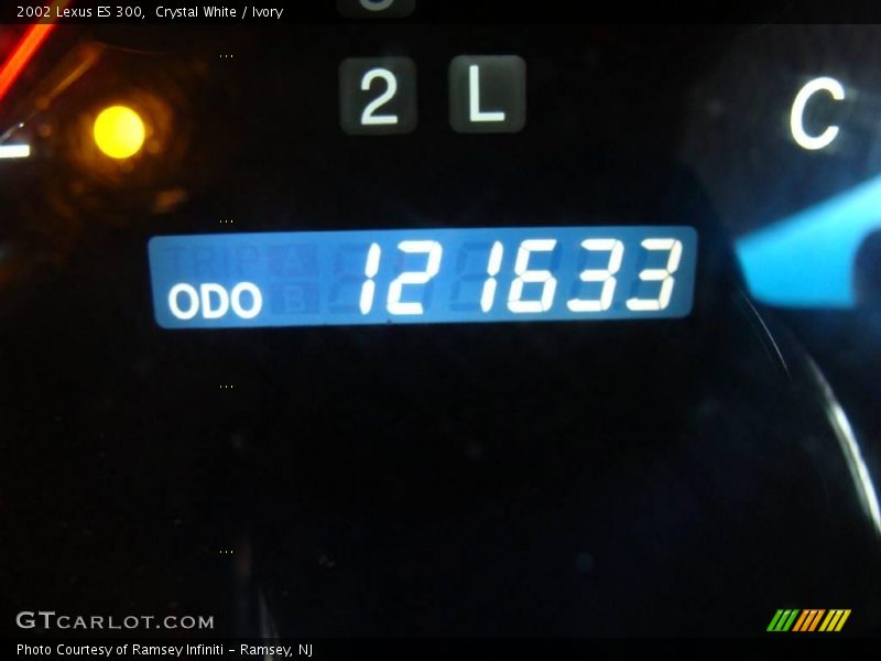 Crystal White / Ivory 2002 Lexus ES 300