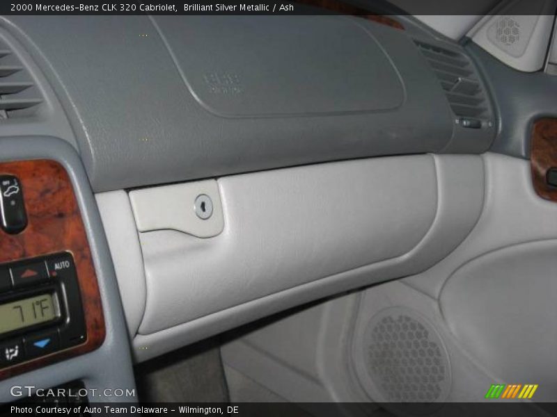 Brilliant Silver Metallic / Ash 2000 Mercedes-Benz CLK 320 Cabriolet