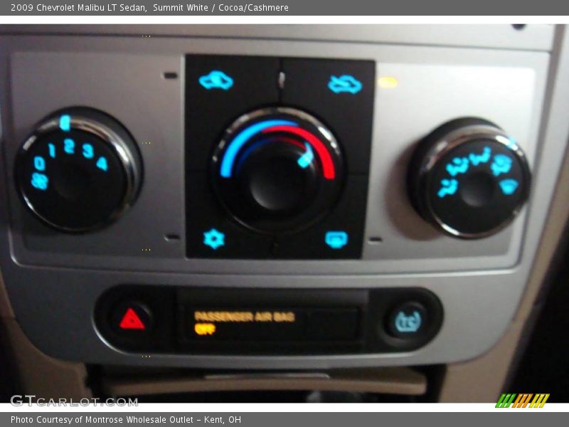 Summit White / Cocoa/Cashmere 2009 Chevrolet Malibu LT Sedan