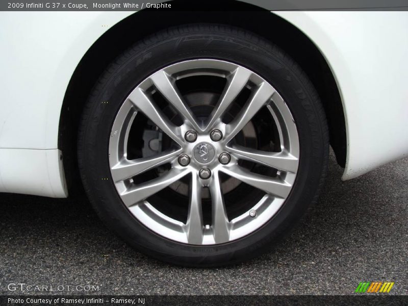 Moonlight White / Graphite 2009 Infiniti G 37 x Coupe