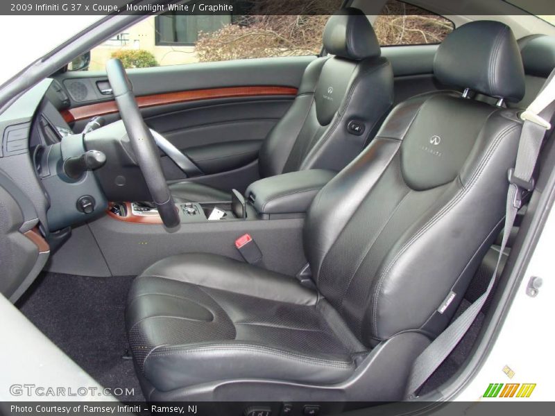 Moonlight White / Graphite 2009 Infiniti G 37 x Coupe