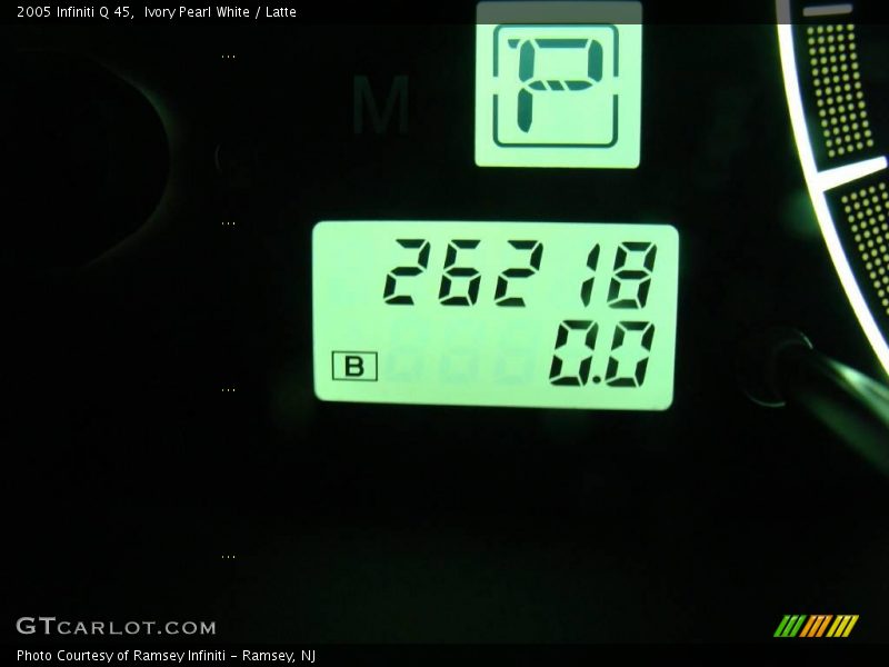 Ivory Pearl White / Latte 2005 Infiniti Q 45