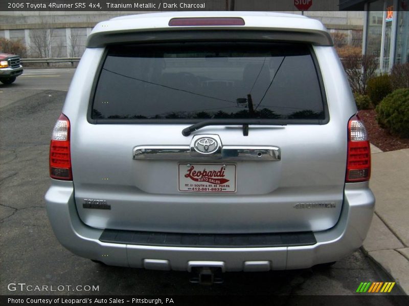 Titanium Metallic / Dark Charcoal 2006 Toyota 4Runner SR5 4x4