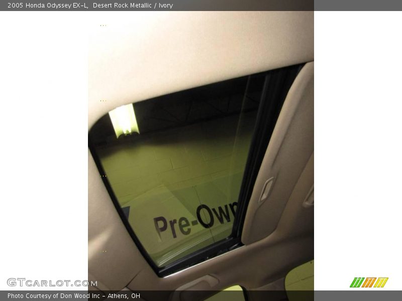 Desert Rock Metallic / Ivory 2005 Honda Odyssey EX-L