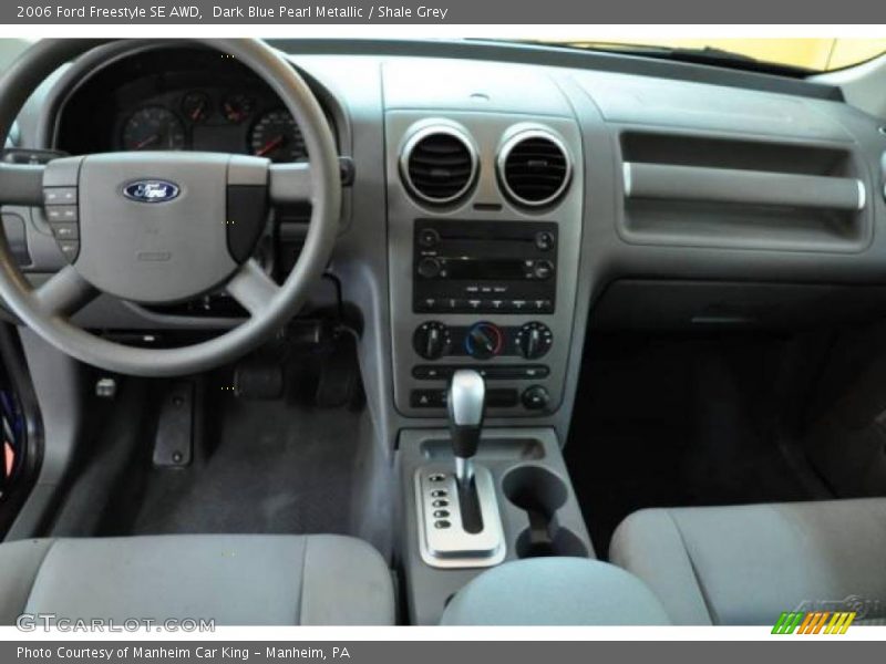Dark Blue Pearl Metallic / Shale Grey 2006 Ford Freestyle SE AWD